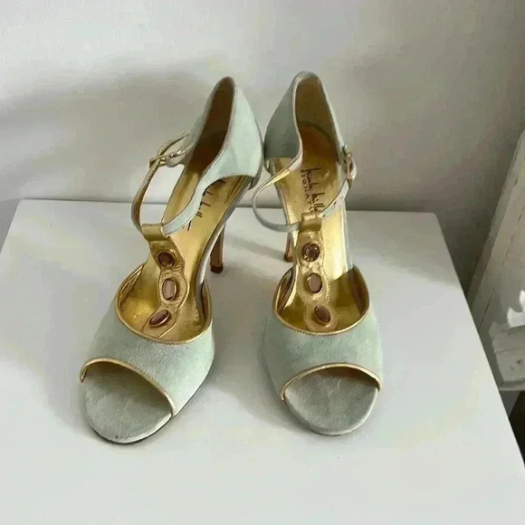 Nicole Miller Signature, mint green and gold heels with smoky topaz stones. - Picture 1 of 7
